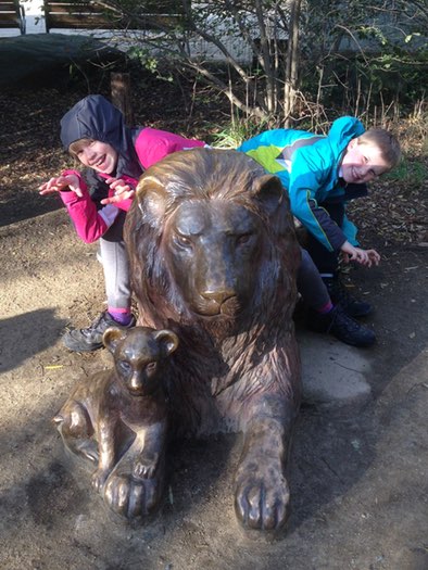 JJ & Lion statue