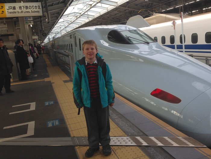 James Shinkansen Sakura