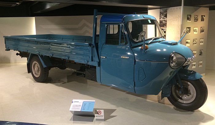 3 wheel bikes and trucks